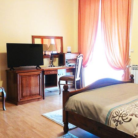 Hotel Derby Orašje Buitenkant foto