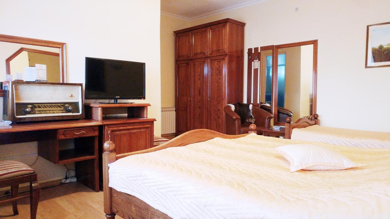Hotel Derby Orašje Buitenkant foto